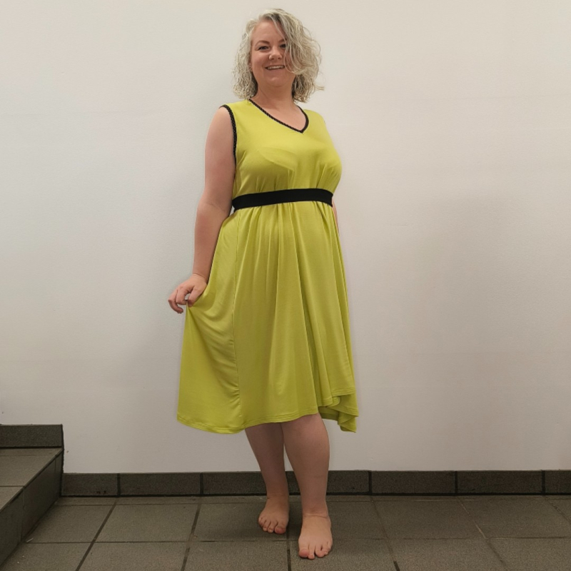 Grøn Løs Plus Size Kjole Moon Soft Lime - Amamiko Kjole
